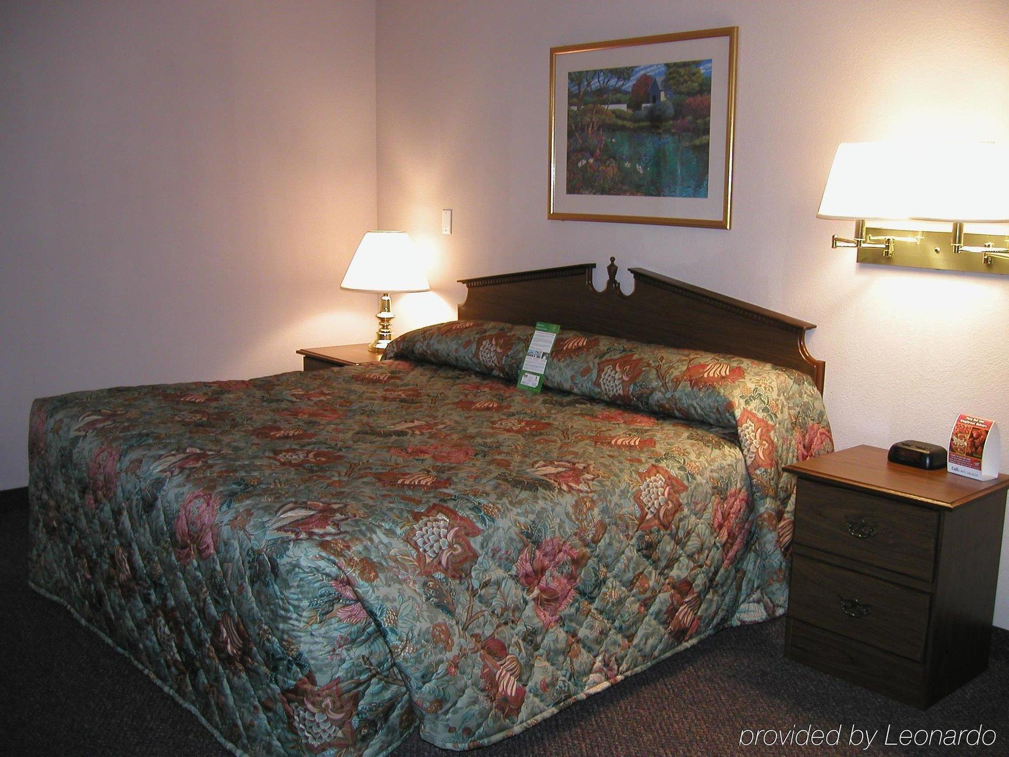 Intown Suites Extended Stay High Point Nc חדר תמונה
